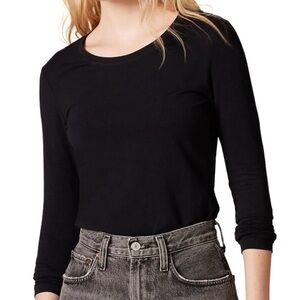 Amazon Essentials Women's Classic-Fit Long-Sleeve Crewneck T-Shirt